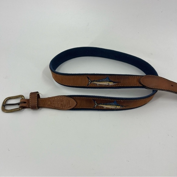 Zeppelin Leather belt w/ Fish embroidered - Picture 3 of 12